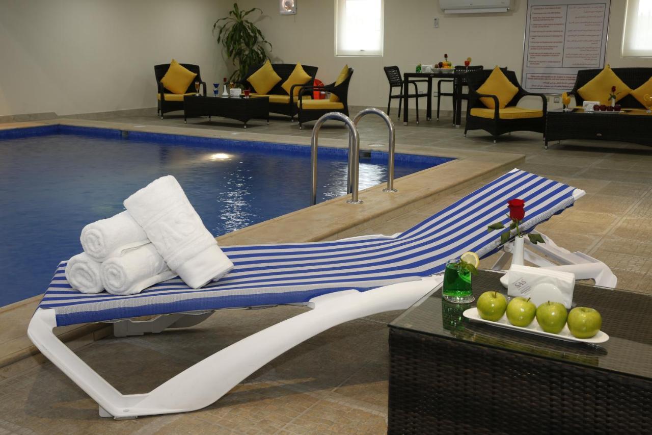 Warwick Al Jubail Hotel Exteriör bild